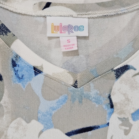 LuLaRoe Blue and White Floral Long Sleeve Top - Picture 2 of 4